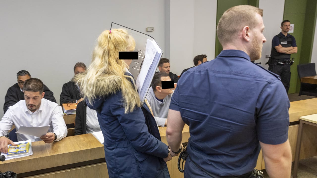 Prozess in München: Lotto-Gewinnerin soll Killer für Ehemann bestellt haben | Regional