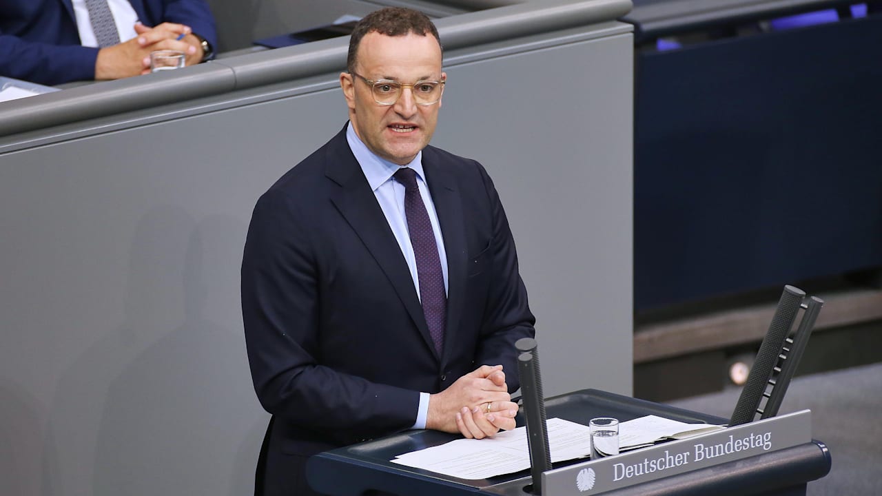 Um Russland abzuschrecken: Spahn fordert Atomwaffen für Deutschland | Politik