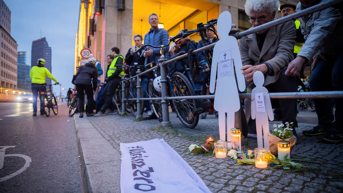 Unfall in Berlin mit zwei Toten: 84 Jahre alter Fahrer vor Gericht - Panorama