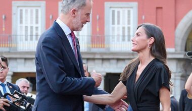 Königin Letizia von Spanien zeigt ihre trainierten Arme