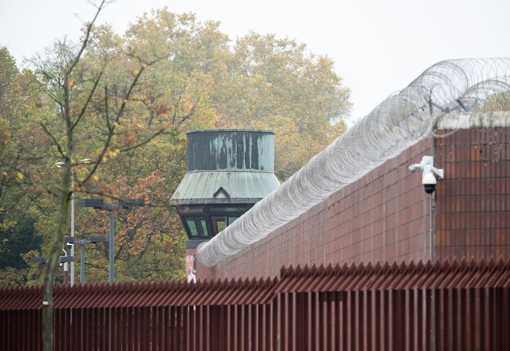 Wieder Straftäter nach Ausgang nicht zurückgekehrt
