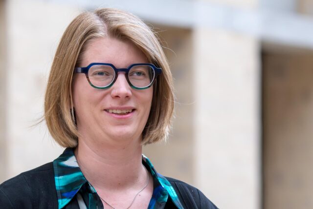Christina Kogenschott besetzt als neue Interventionsbeauftragte des Bistums Münster die Stelle von Eva-Maria Kapteina.