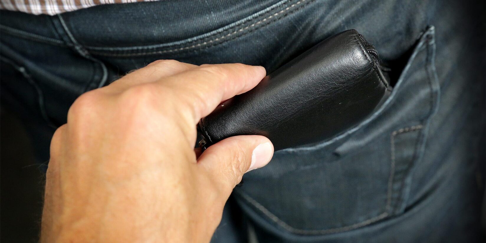 Senior wird Opfer von Trickbetrügern