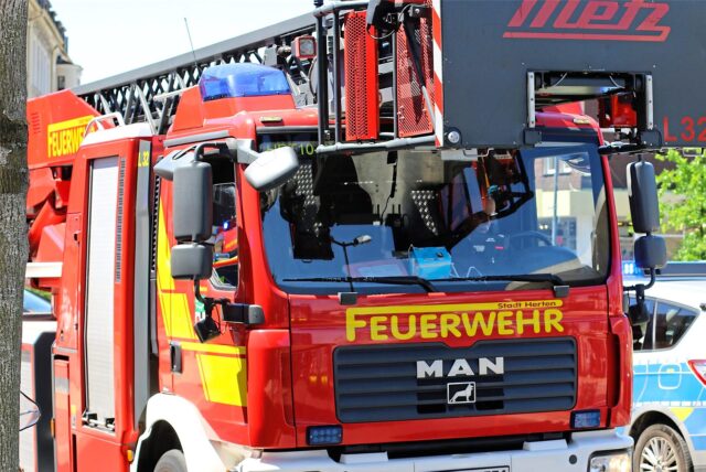 Ein Einsatzfahrzeug der Berufsfeuerwehr Herten.