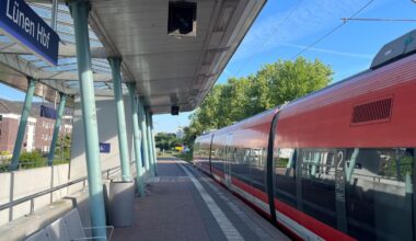 Pendler müssen auf Busse umsteigen