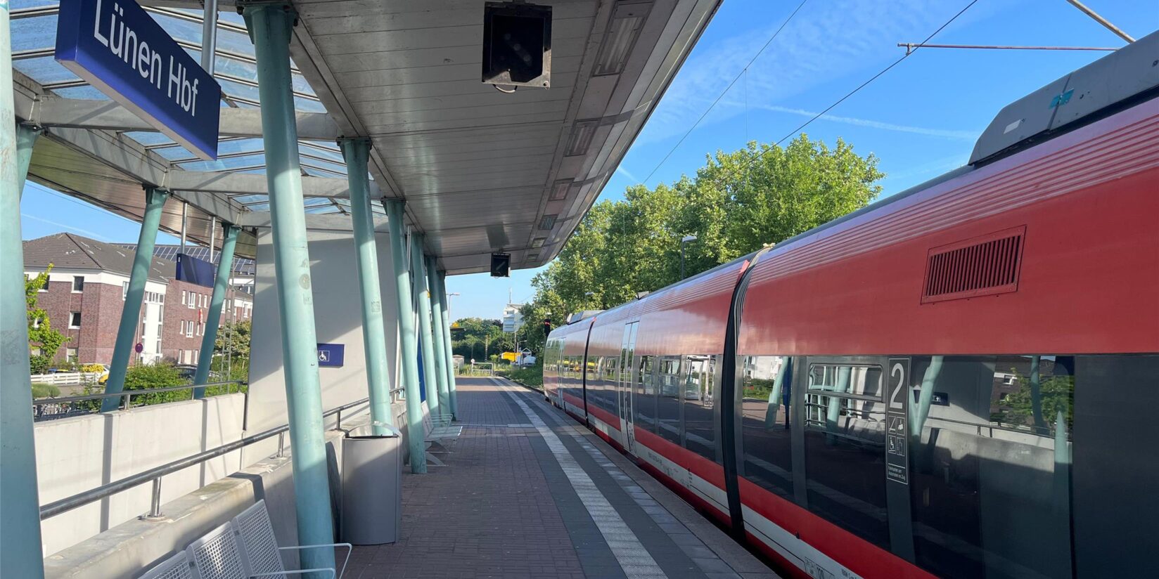 Pendler müssen auf Busse umsteigen