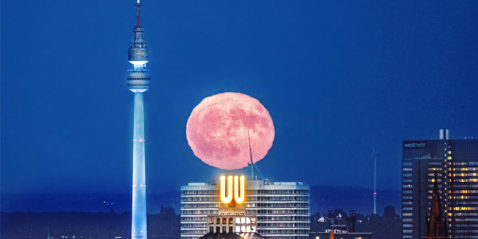 Michael Trösken fotografiert den Erdbeermond über Dortmund