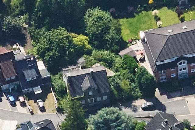 Das Haus an der Christinenstraße 116 sollte abgerissen werden. Jetzt steht es zum Verkauf. Interessant ist das Grundstück.
