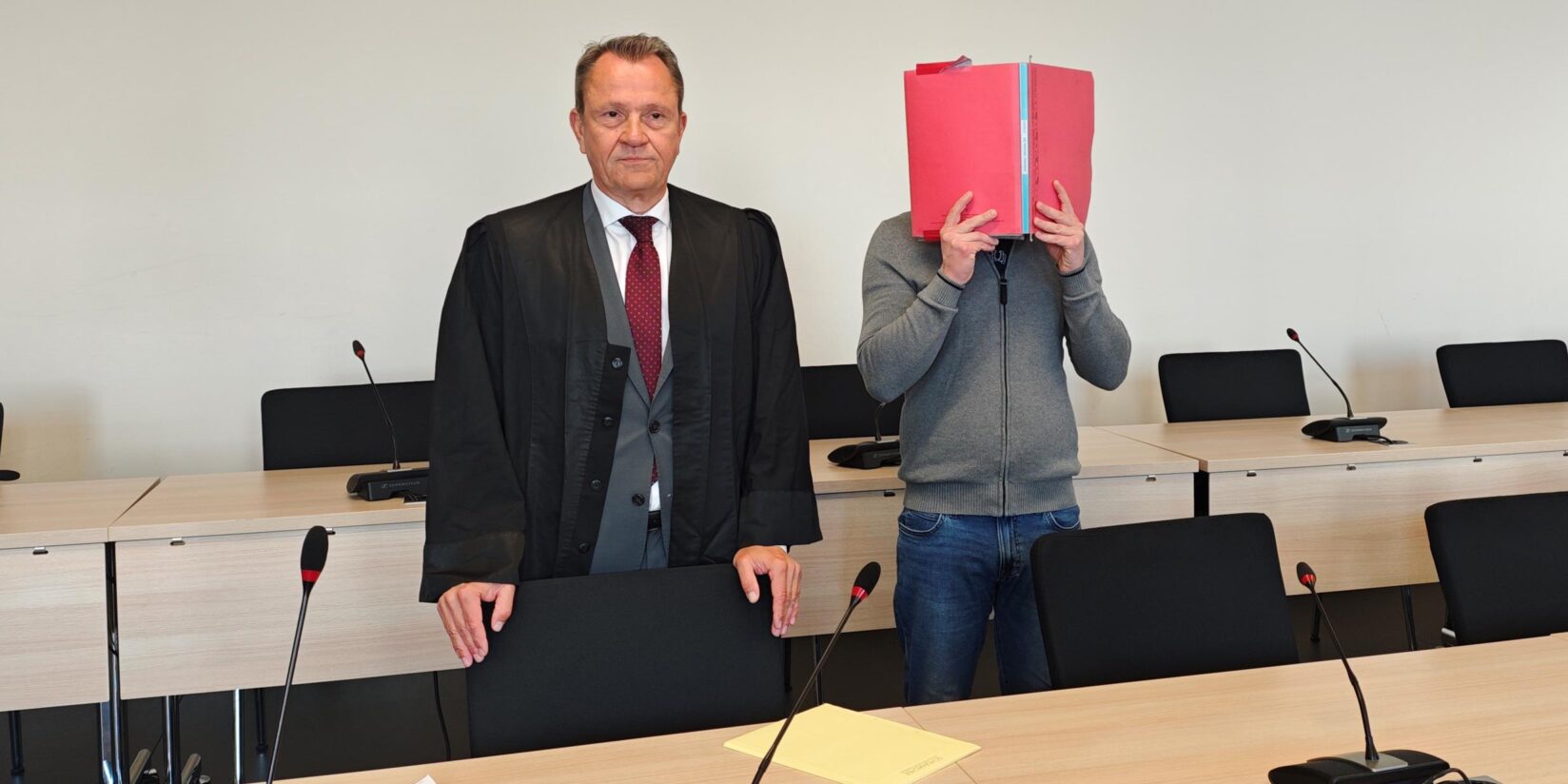 Ex-Partnerin an den Mülltonnen erstochen