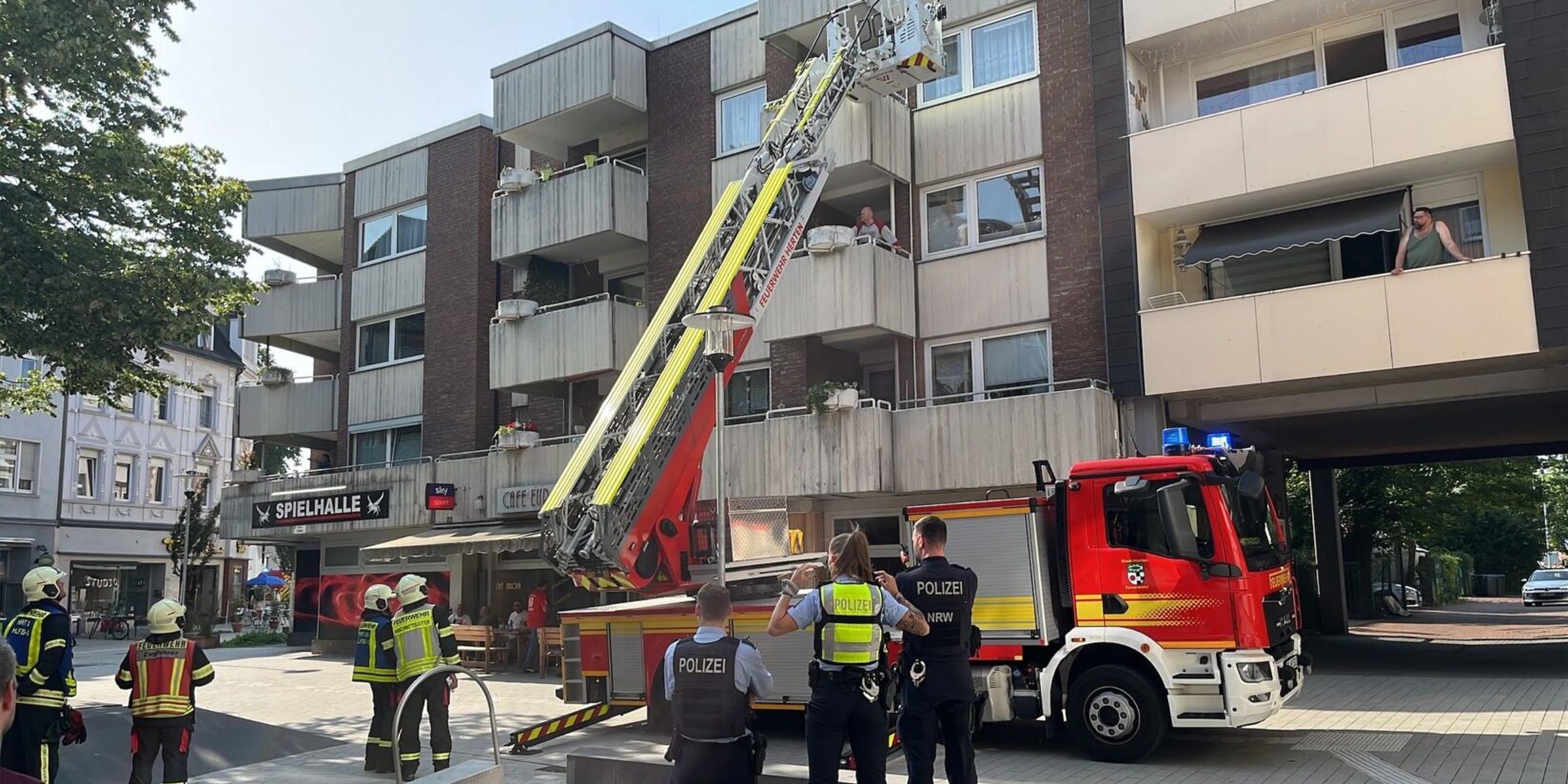 Großaufgebot von Feuerwehr und Polizei Im Einsatz