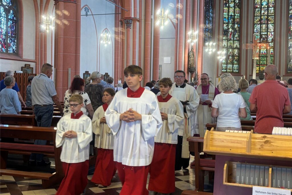Neues Pfarrheim für den Kirchort St. Marien:  Festgottesdienst in der Marienkirche.