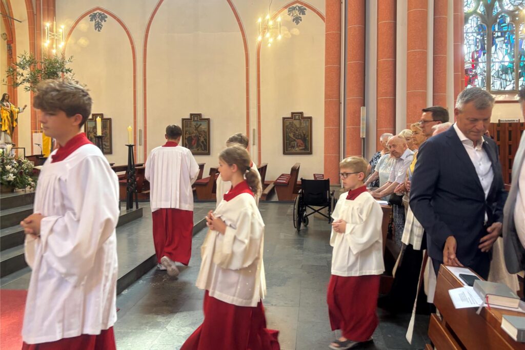 Neues Pfarrheim für den Kirchort St. Marien:  Festgottesdienst in der Marienkirche.