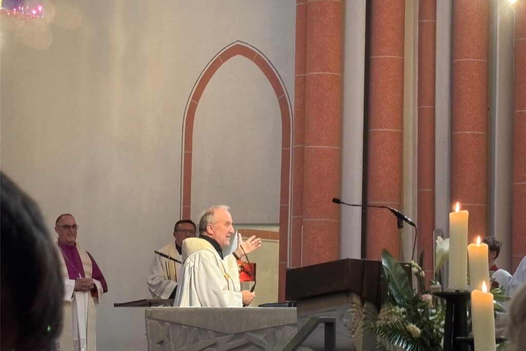 Neues Pfarrheim für den Kirchort St. Marien:  Festgottesdienst in der Marienkirche.