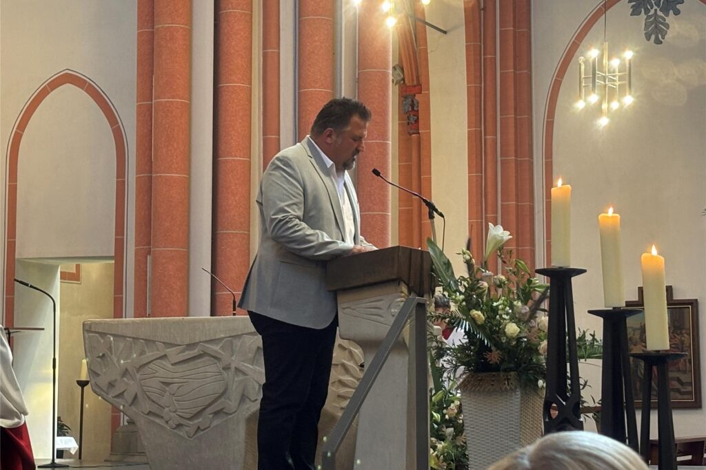 Neues Pfarrheim für den Kirchort St. Marien:  Festgottesdienst in der Marienkirche.