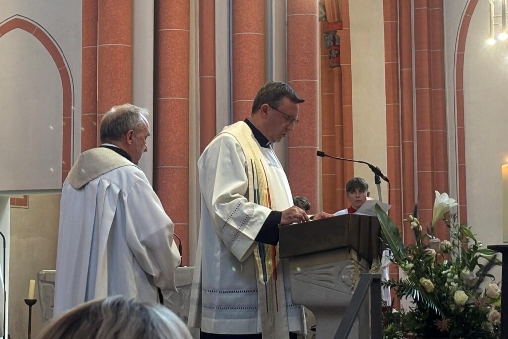 Neues Pfarrheim für den Kirchort St. Marien:  Festgottesdienst in der Marienkirche.