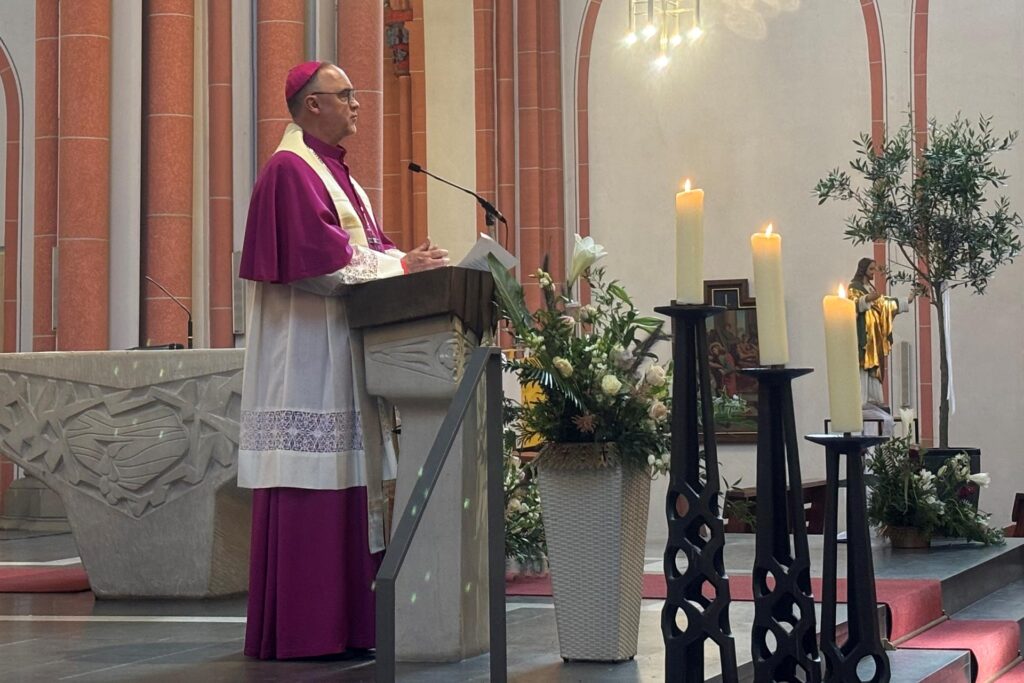 Neues Pfarrheim für den Kirchort St. Marien:  Festgottesdienst in der Marienkirche.