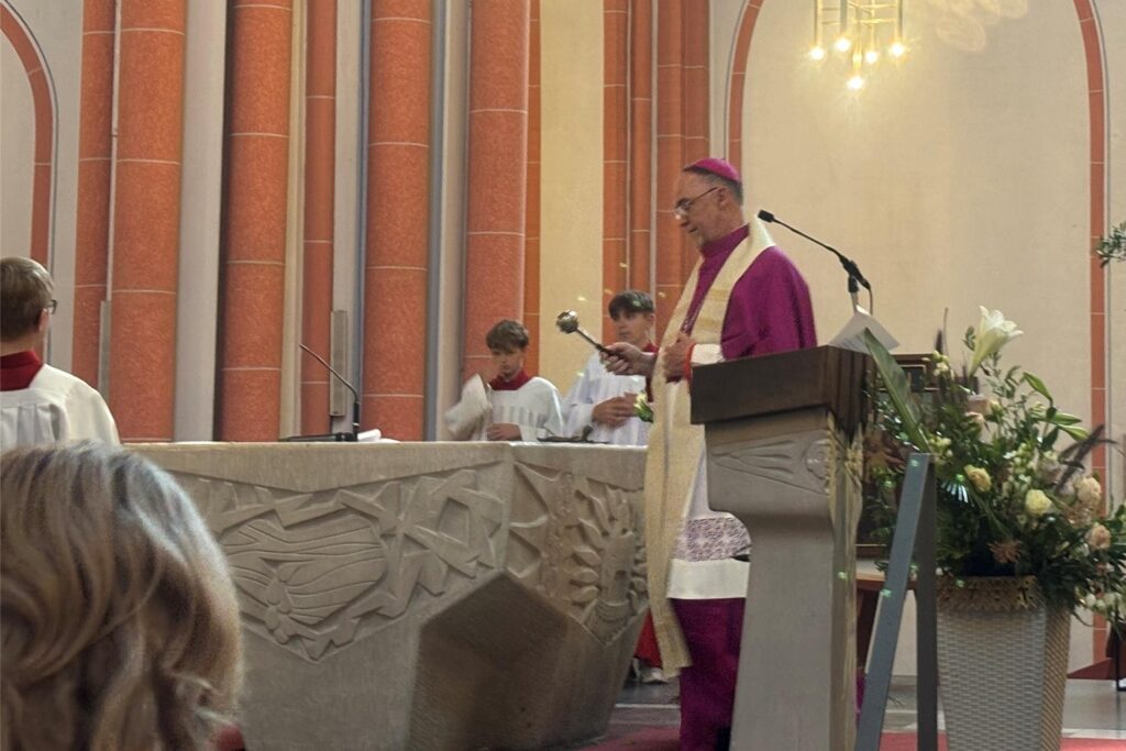 Neues Pfarrheim für den Kirchort St. Marien:  Festgottesdienst in der Marienkirche.