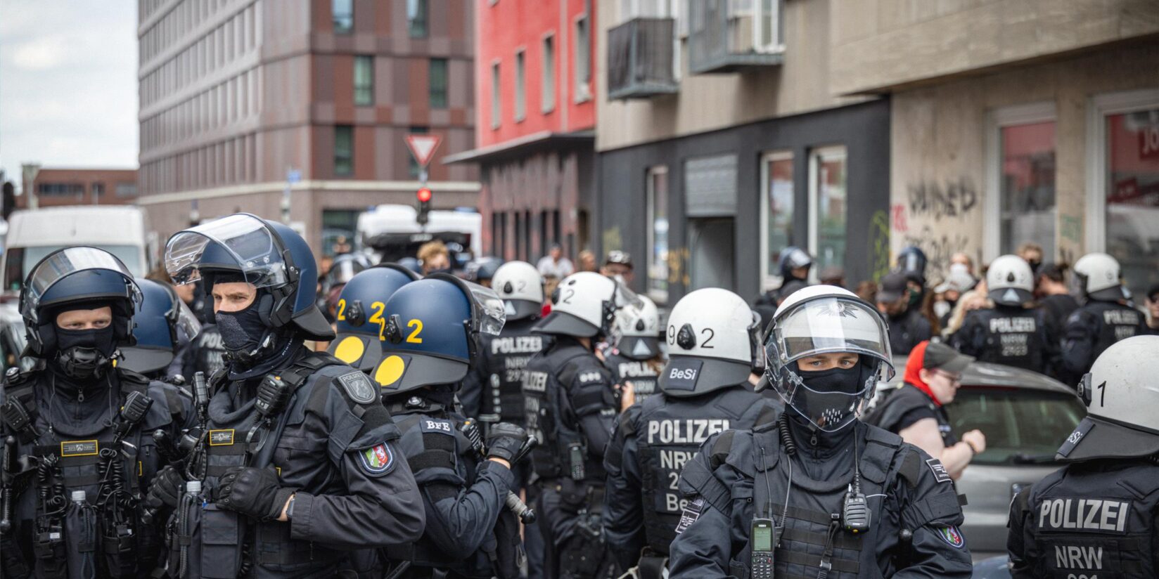 War das Polizeiaufgebot bei den Demos in Dortmund angemessen?