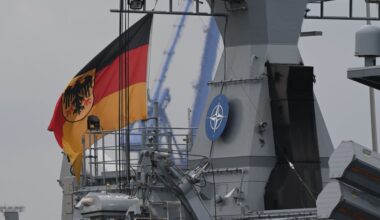 Nato-Schiffe machen nach Manöver in Kiel fest
