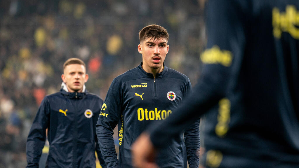 Bayern-Flirt im Blick? VfB Stuttgart bereitet möglichen Chabot-Abgang vor