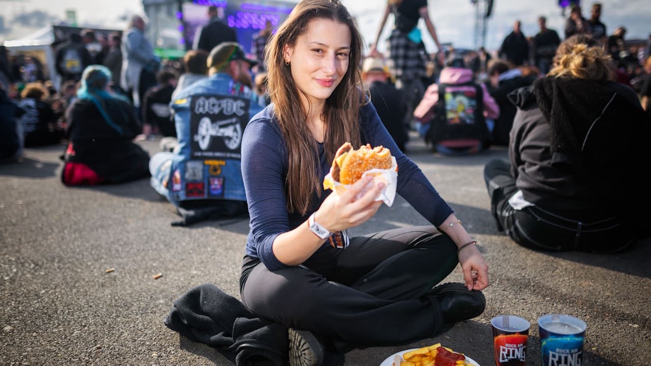 „Rock am Ring“ im BILD-Check! Was kostet ein Tag Essen und Trinken? | Specials