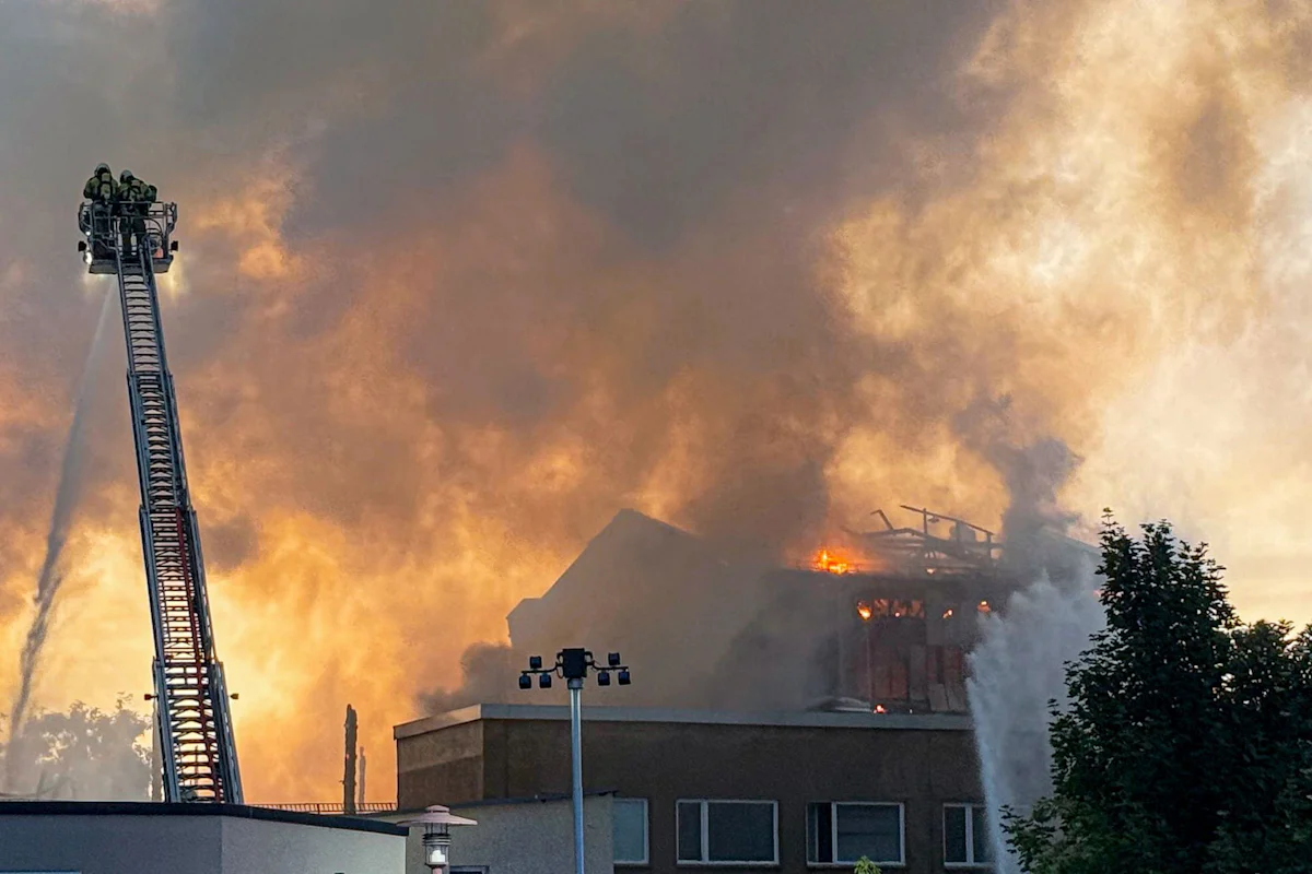 Brandereignis - Brand in alter Staatsoperette Dresden - Kinder tatverdächtig - Panorama