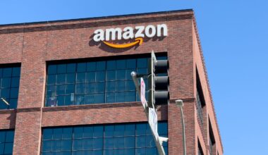 Keine Kündigungswellen geplant: Amazon schreibt Mitarbeitern: KI wird zu Stellenabbau führen