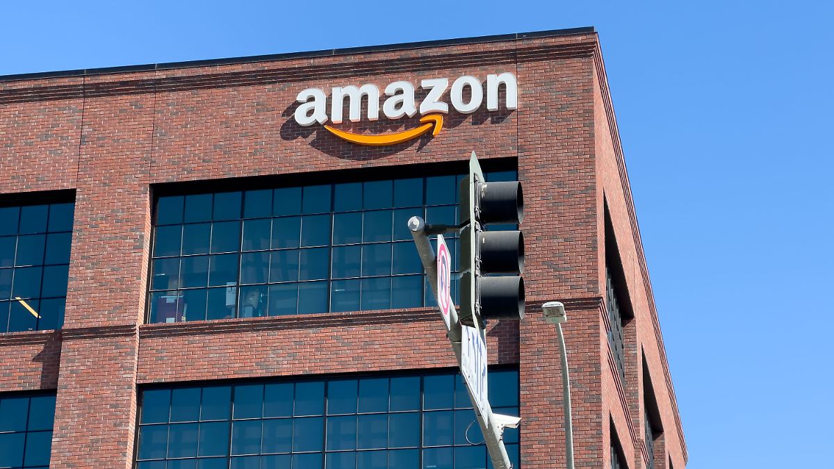 Keine Kündigungswellen geplant: Amazon schreibt Mitarbeitern: KI wird zu Stellenabbau führen