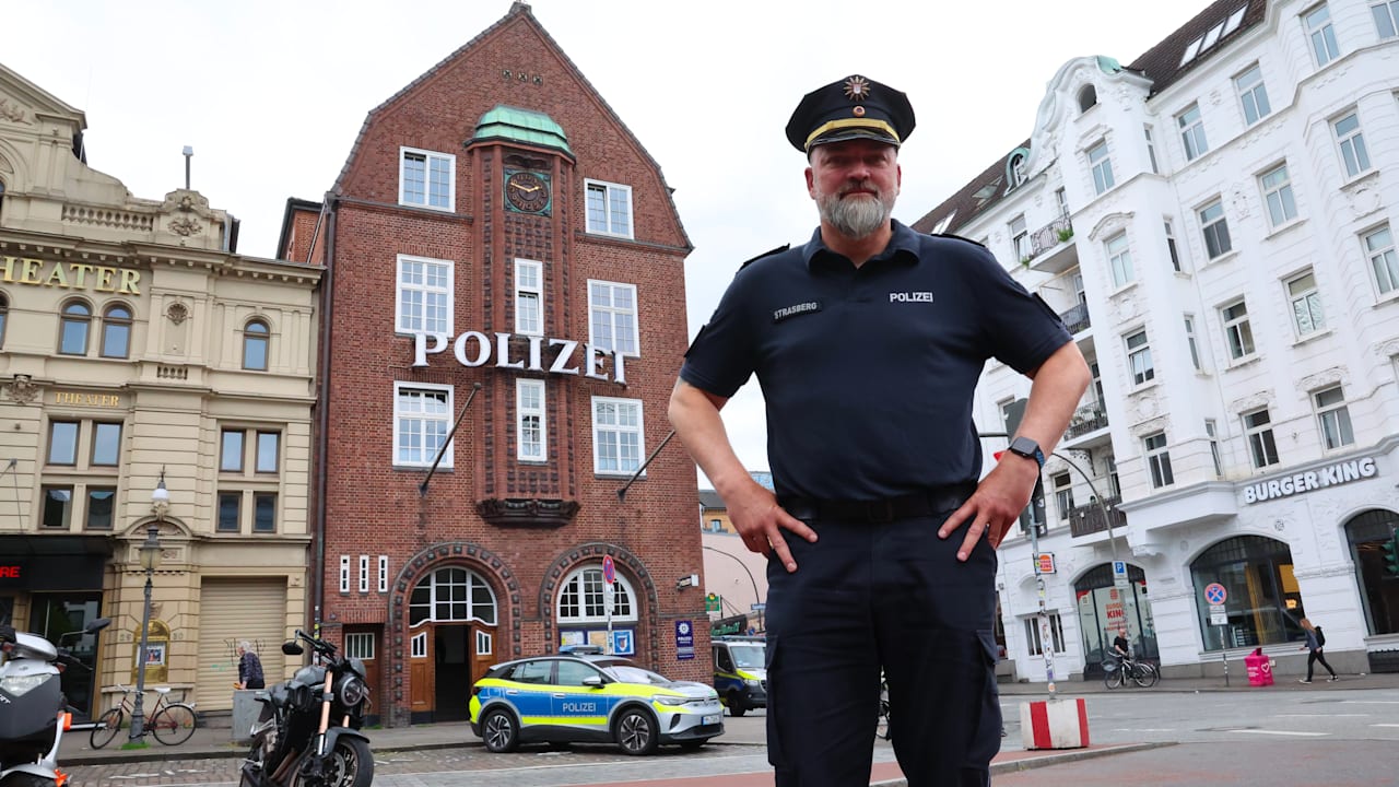 Deutschlands bekannteste Polizeiwache: Davidwache auf St. Pauli hat einen neuen Chef | Regional
