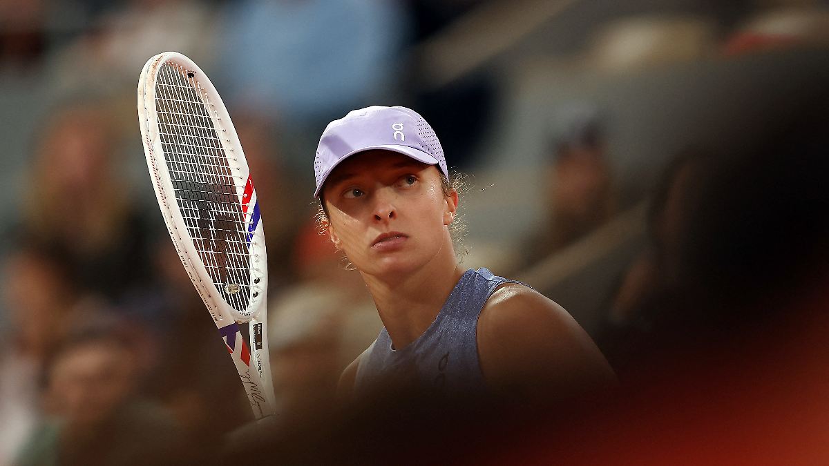 French Open: Aryna Sabalenka stürzt Tennis-Königin Iga Swiatek