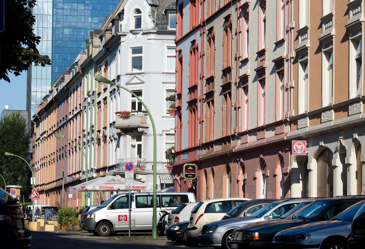Wohnen - Mieten in Frankfurt häufig höher als erlaubt - Stil