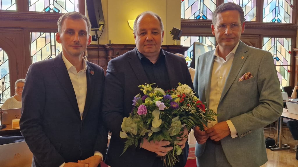 Riebeckplatz, Deutschlandflaggen, Neubaugebiete - wichtige Abstimmungen im Stadtrat von Halle