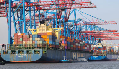 Zoff im Hafen: Hamburg entlässt Top-Managerin Angela Titzrath | Regional