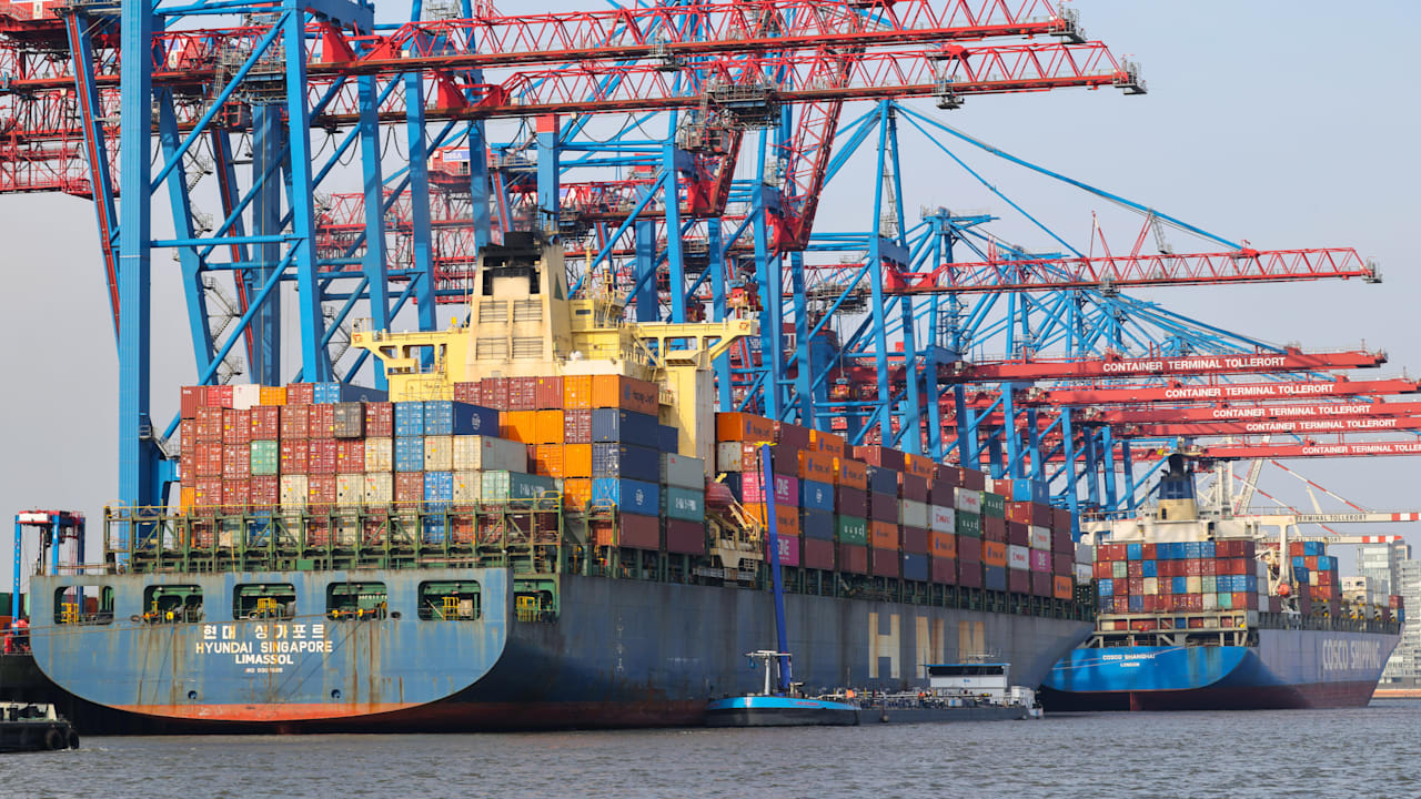 Zoff im Hafen: Hamburg entlässt Top-Managerin Angela Titzrath | Regional