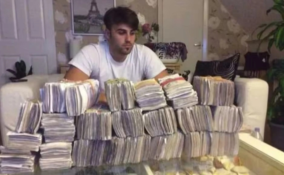 Albanischer Drogenhändler, der mit 250 Pfund posierte, gewinnt Kampf um Verbleib in Großbritannien