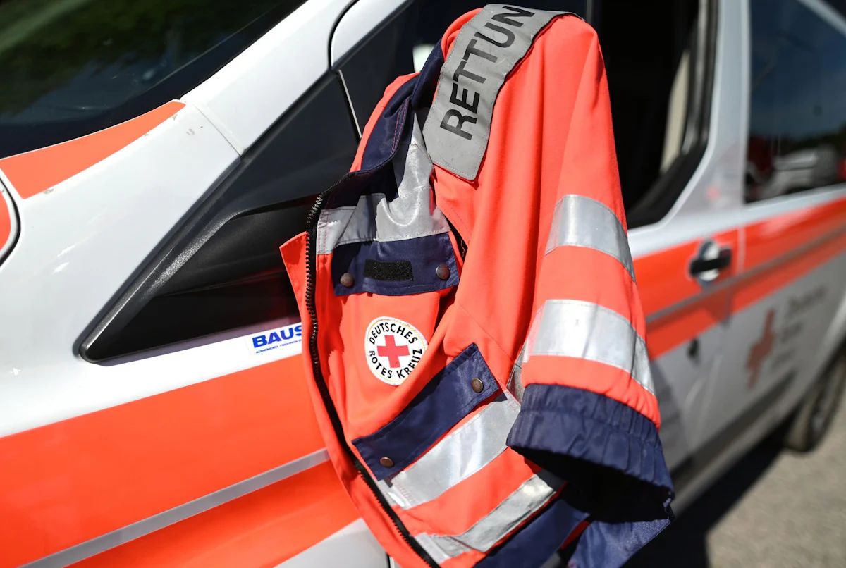 Mannheim-Rheinau - Junge läuft auf Straße und wird von Auto erfasst - Panorama
