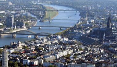 Ausnahmezustand in Köln : Zehntausende werden evakuiert | Regional