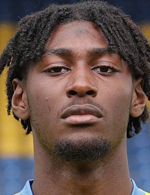 Eintracht Braunschweig gibt Hüneburg fest ab: Mittelfeldtalent wechselt zu Phönix Lübeck