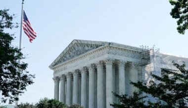USA News: Supreme Court erlaubt Spargremium Doge Zugriff auf Bürgerdaten - SZ.de