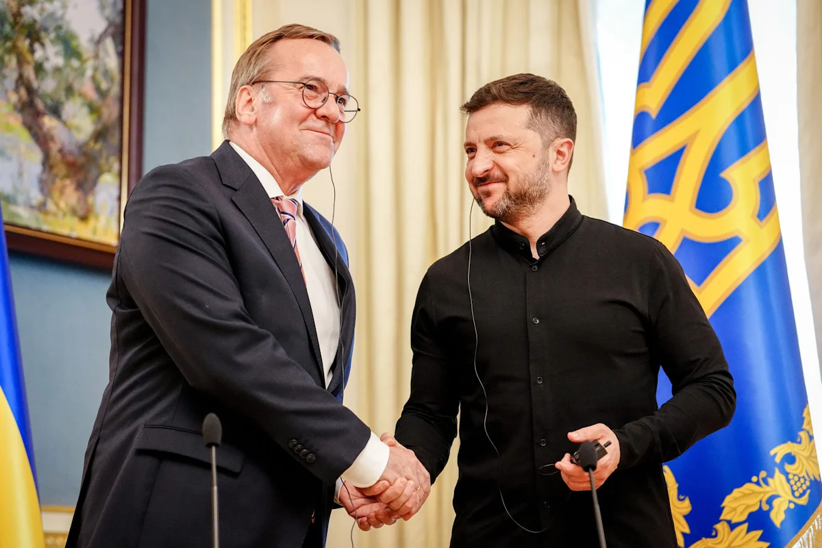 Verstärkte russische Angriffe - Marschflugkörper und Drohnen: neue Kooperation mit Ukraine - Politik