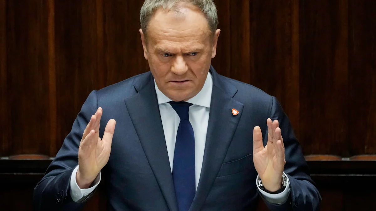 Polens Regierungschef Tusk will Vertrauensfrage stellen - Politik