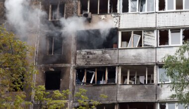 Massiver russischer Angriff auf Ukraine - Politik