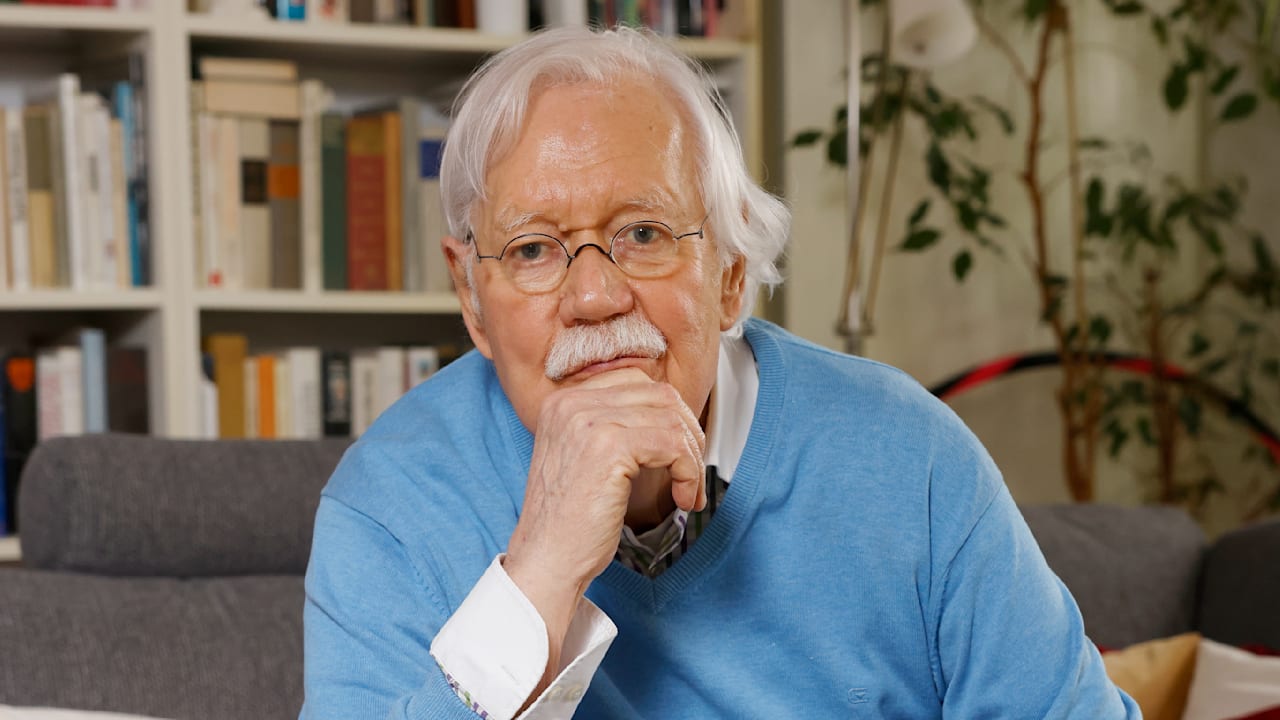 Kult-Moderator Carlo von Tiedemann ist tot: Er starb mit 81 Jahren | Unterhaltung