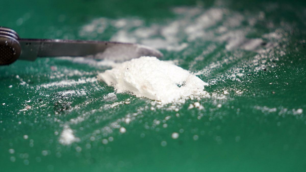 Hamburg & Schleswig-Holstein: Busreisender hat mehr als fünf Kilogramm Kokain im Koffer