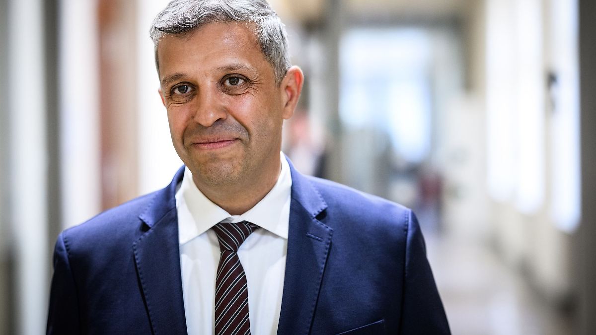 Berlin & Brandenburg: Saleh: Schutz vor Islamfeindlichkeit soll in die Verfassung