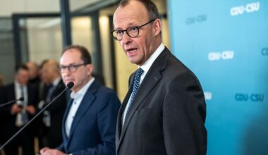 Nach Urteil zu Zurückweisungen: Dobrindt und Merz kriegen von allen Seiten heftigen Gegenwind