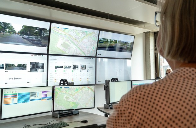 Intelligente Sicherheit für autonome Shuttles: Projekt „Safety Control Center“ ...