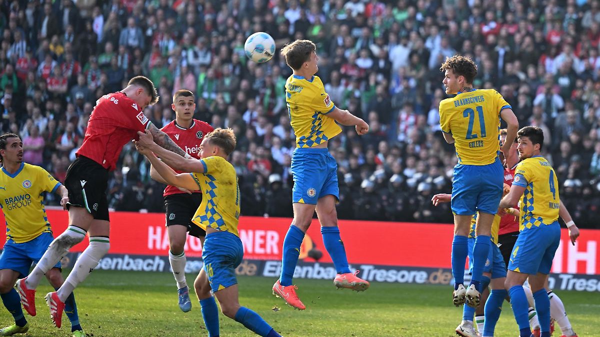 Niedersachsen & Bremen: Derby zwischen Braunschweig und Hannover im Oktober