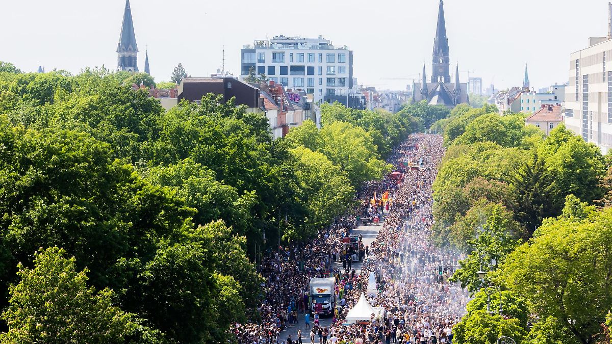 Berlin & Brandenburg: Karneval der Kulturen startet mit Straßenfest