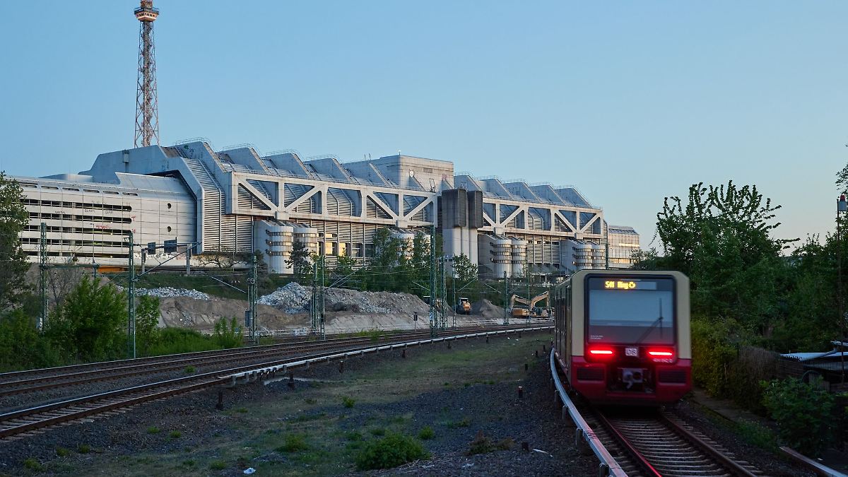 Berlin & Brandenburg: S-Bahnen eingeschränkt unterwegs - Defektes Stellwerk